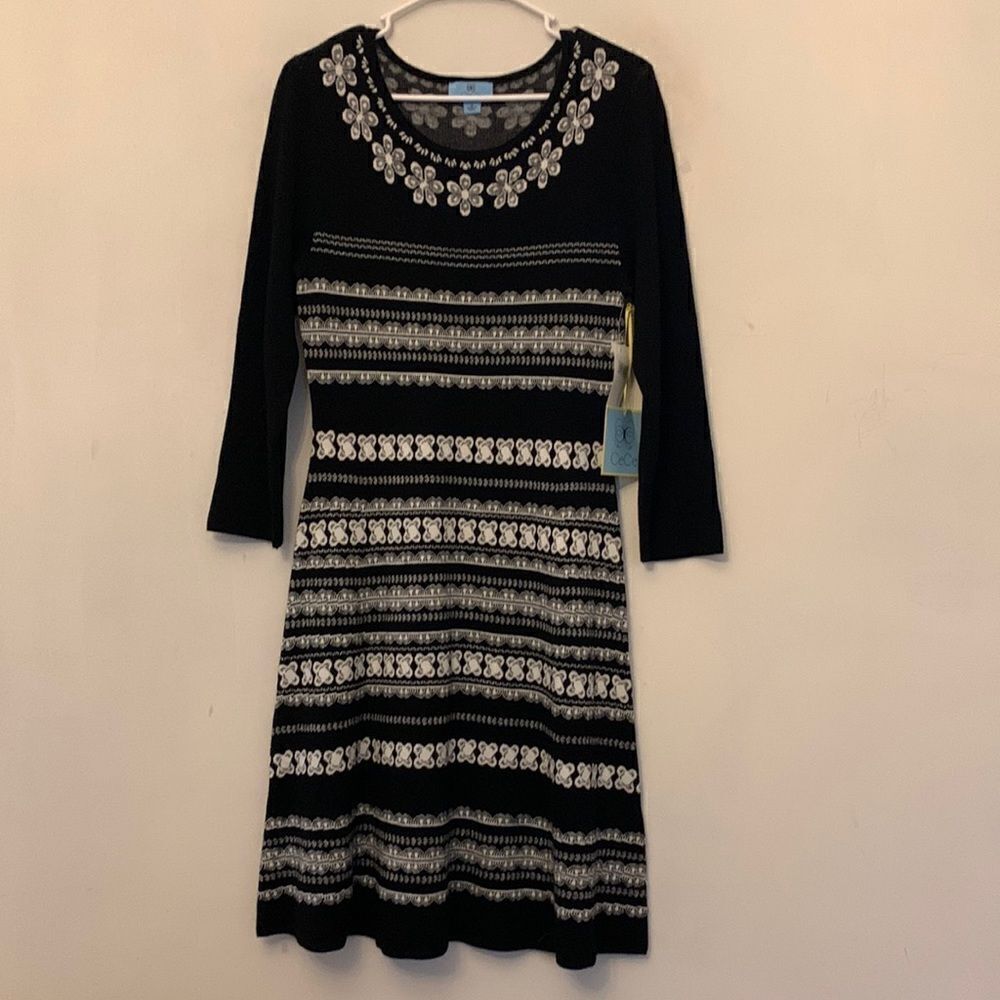 Ce Ce black white long sleeve patterned sweater dress Size M NWT